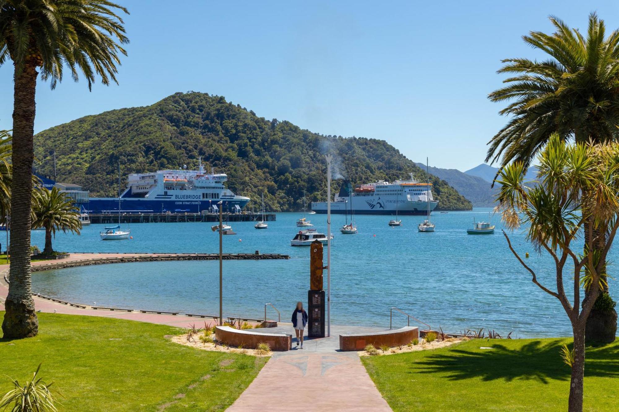 Hop, Skip & Jump From Picton Waterfront Exterior photo